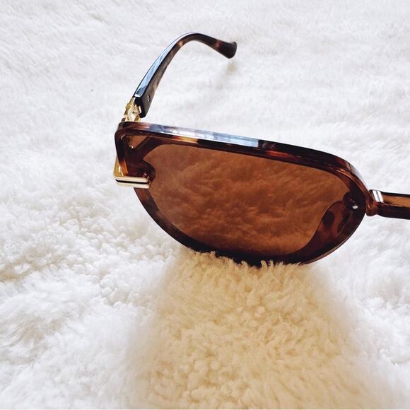 Genevieve Tortoise Brown Rimless Polarized Sunglasses - Picture 8 of 10